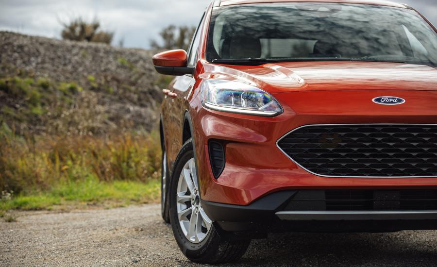 Детали экстерьера Ford Escape SE 2019 года  (NA) (фото 30 из 40)